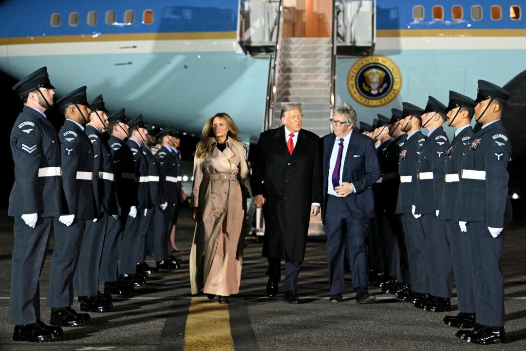 Trump Arrives in UK for State Visit to Meet King Charles, Starmer