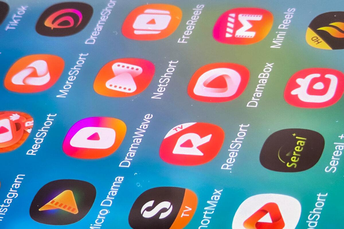 Logos of micro drama apps on a phone on Sept. 12, 2025. China experts say the mobile-first format has become a key propaganda tool for the Chinese Communist Party to stoke nationalist sentiment domestically and influence overseas viewers. (Lily Zhou/The Epoch Times)
