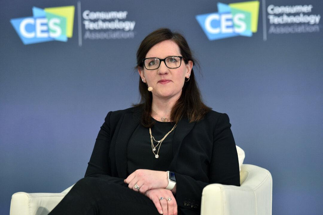 Supreme Court Allows Trump to Fire FTC Member for Now