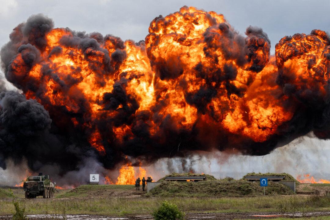 Day in Photos: Military Exercises in Poland, UK Welcomes Trump, and 10 Million-Year-Old Skeleton