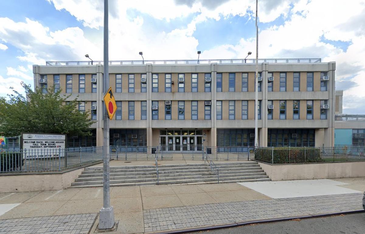 16-Year-Old With Loaded Gun Threatened to Shoot up His New York City High School, Police Say