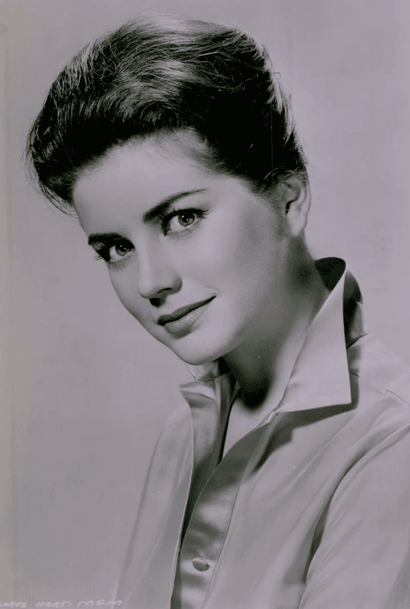 An MGM studio portrait of Dolores Hart in 1963, the year she entered the monastery. (Public Domain)