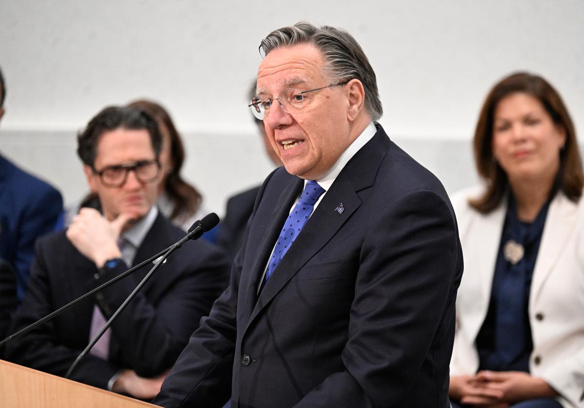 Quebec Premier Promises New Legislation Inspired by Federal Major Projects Bill