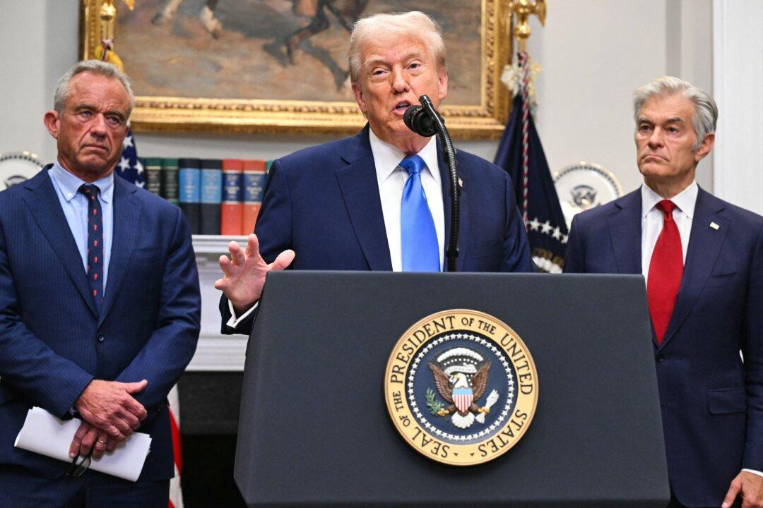 Trump Calls for Spacing Out Vaccines: ‘No Downside’