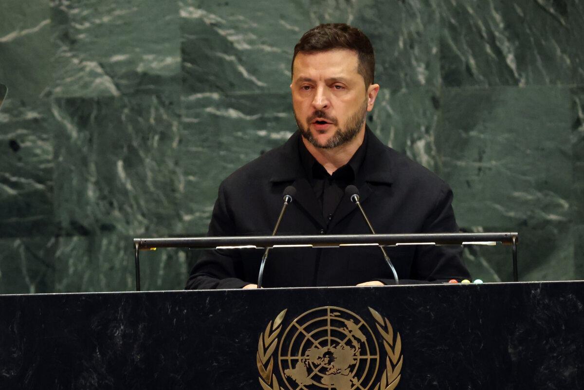 Spain Offers $946 Million in Ukraine Aid Package During Zelenskyy Visit | USNN World News President of Ukraine Volodymyr Zelenskyy speaks during the United Nations General Assembly at the United Nations headquarters in New York City on Sept. 24, 2025. (Spencer Platt/Getty Images)