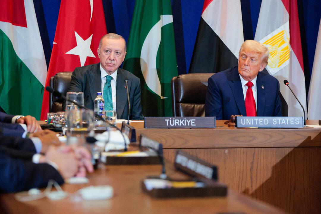 Trump Hosts Turkish President Erdogan to Discuss Trade, Defense