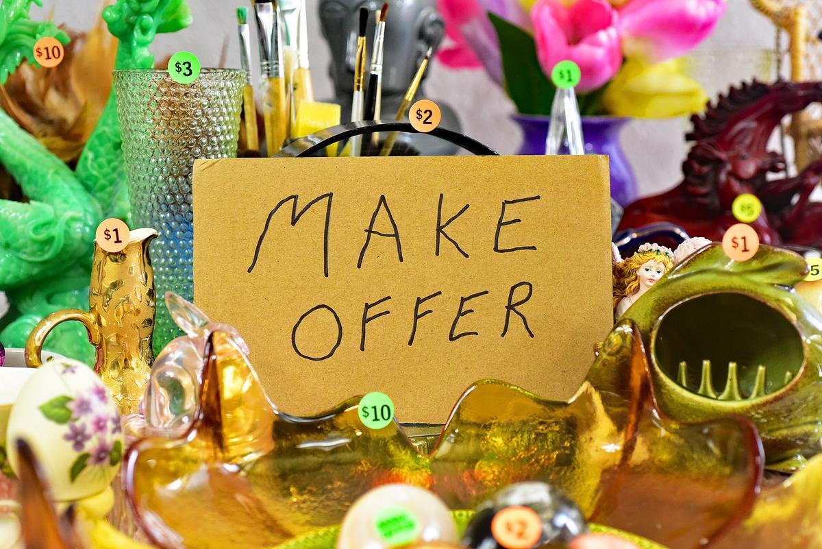 Smart Strategies for Hosting a Successful Yard Sale