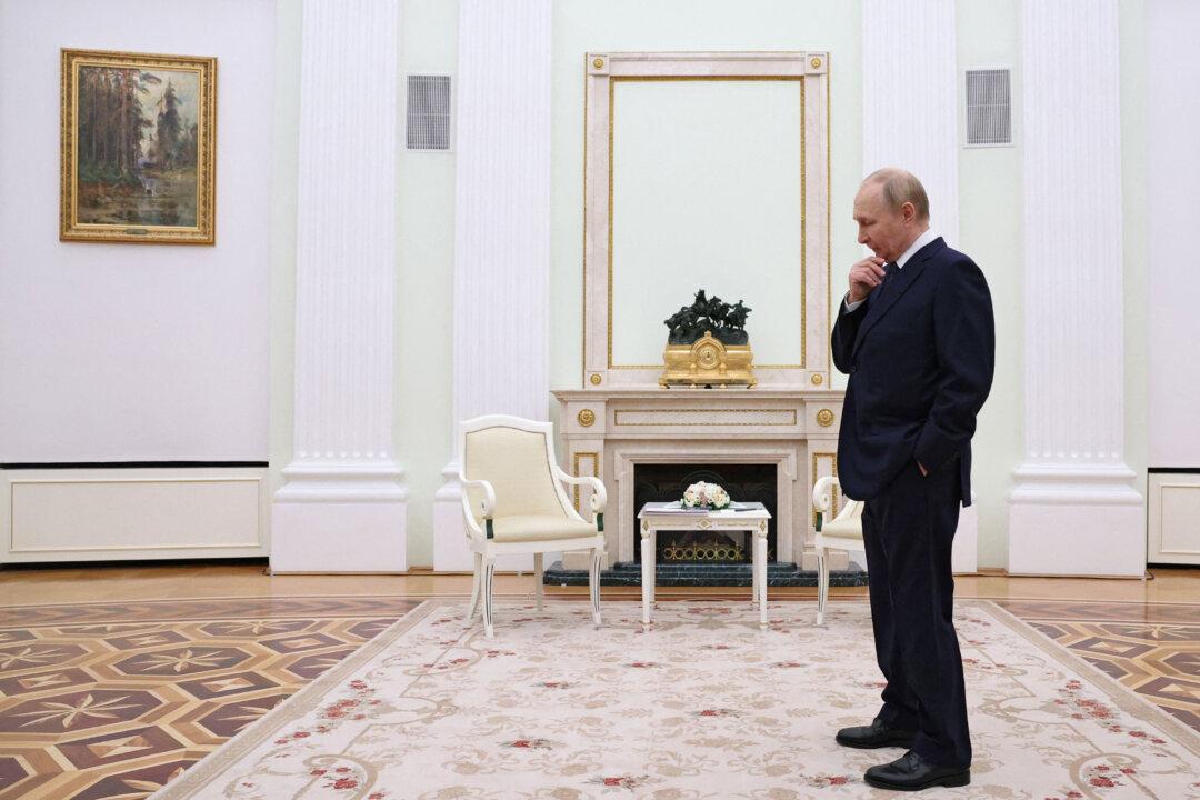 Russian Manufacturing Activity Contracts for 4th Straight Month in September: S&P Global