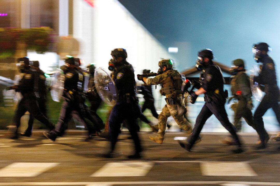 Judge Recuses Himself in Lawsuit Over Trump’s Deployment of Troops in Oregon