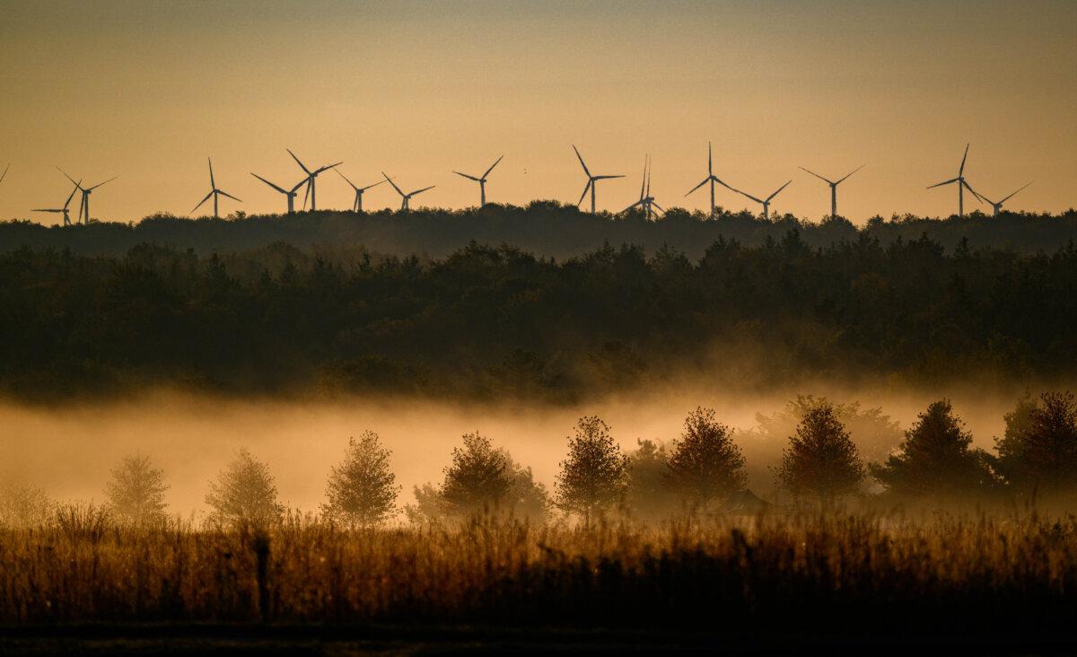 Sunrise burns off the morning fog in Shanksville, Pa., on Sept. 11, 2025. (Jeff Swensen/Getty Images)