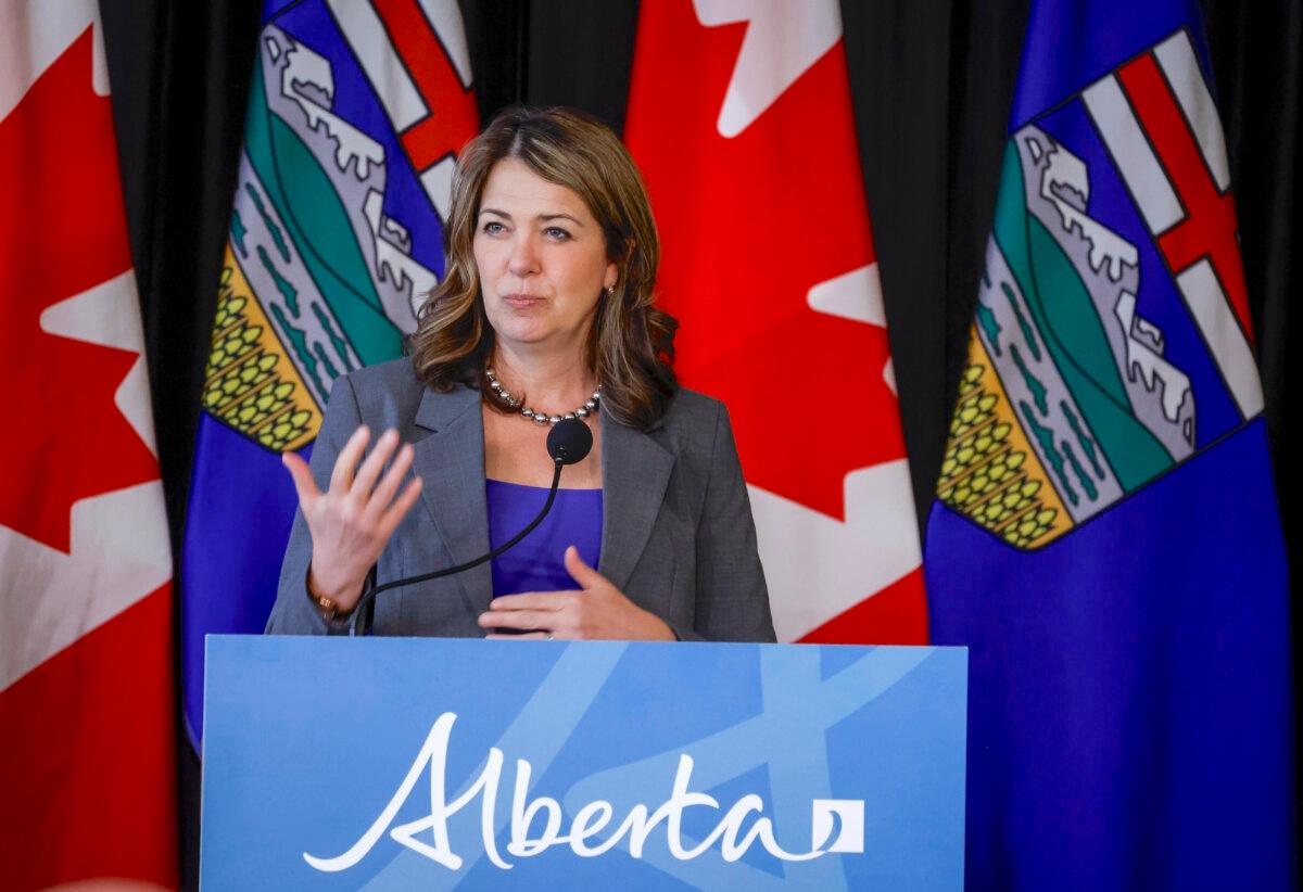 Alberta to Pitch New BC Coast Pipeline to Major Projects Office