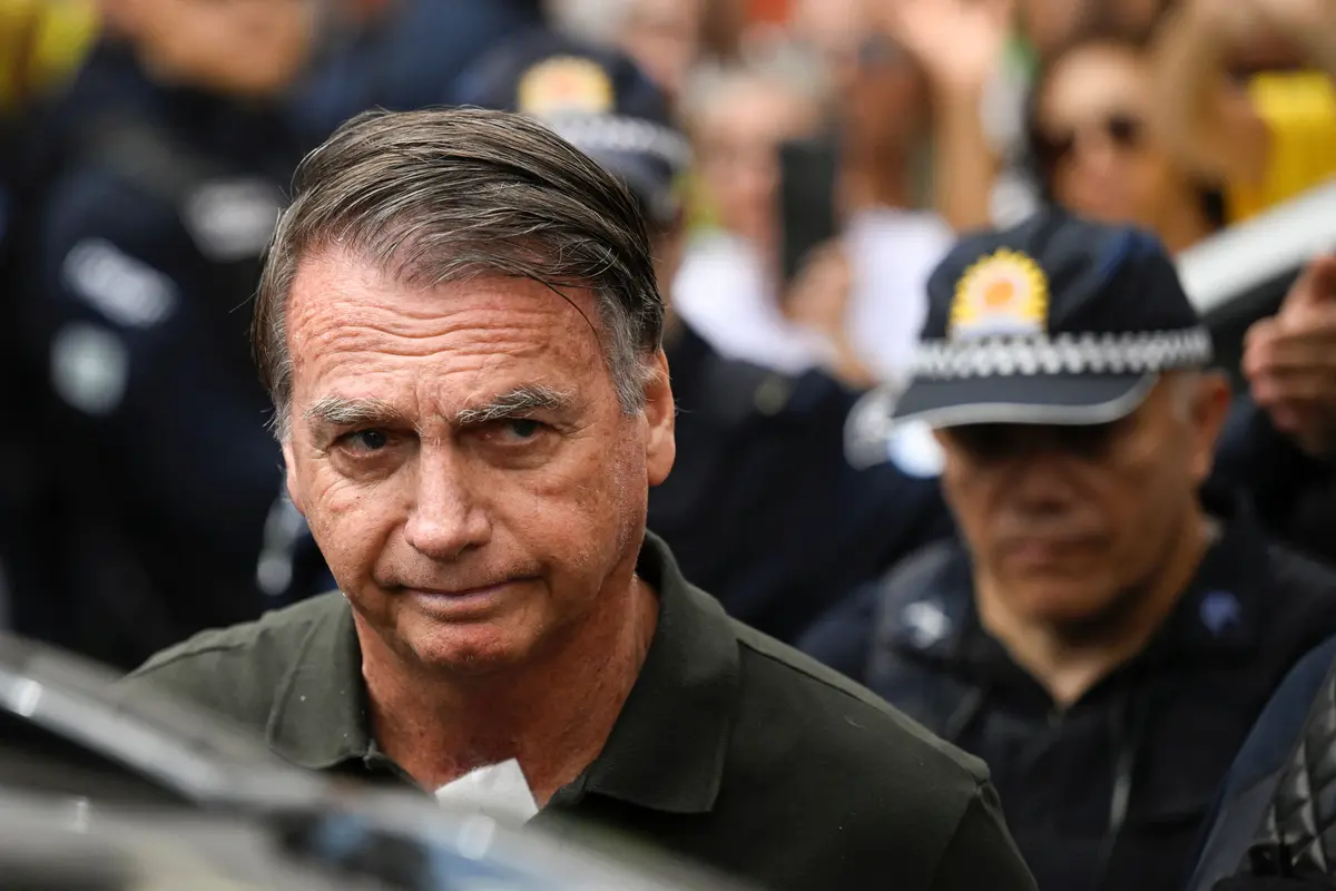 Brazil’s Bolsonaro Detained After Court Rules Supporters’ Vigil Posed Risk of Escape thumbnail