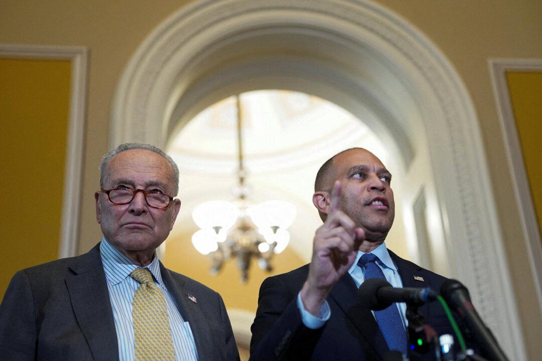 Trump to Meet With Congressional Leaders as Government Shutdown Approaches