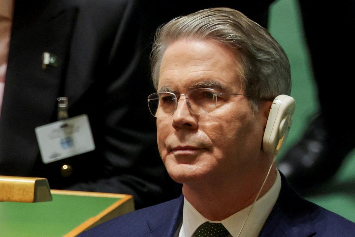 Bessent Says US Aircraft Engines, Chemicals Are Bargaining Chips in China Trade Talks