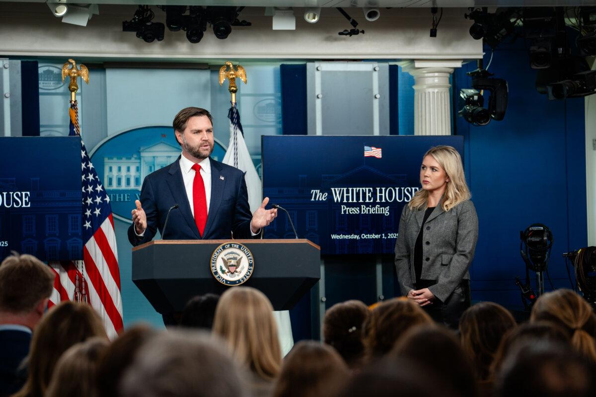 White House Confirms Layoffs Coming ‘Very Soon’ Amid Government Shutdown 2 Vice President JD Vance and White House press secretary Karoline Leavitt during a press briefing at the White House on Oct. 1, 2025. (Madalina Kilroy/The Epoch Times)