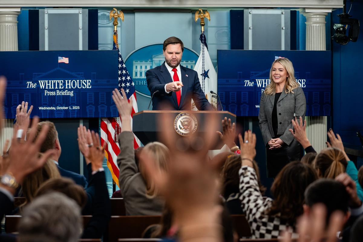 Government Shutdown Begins: 4 Takeaways thumbnail