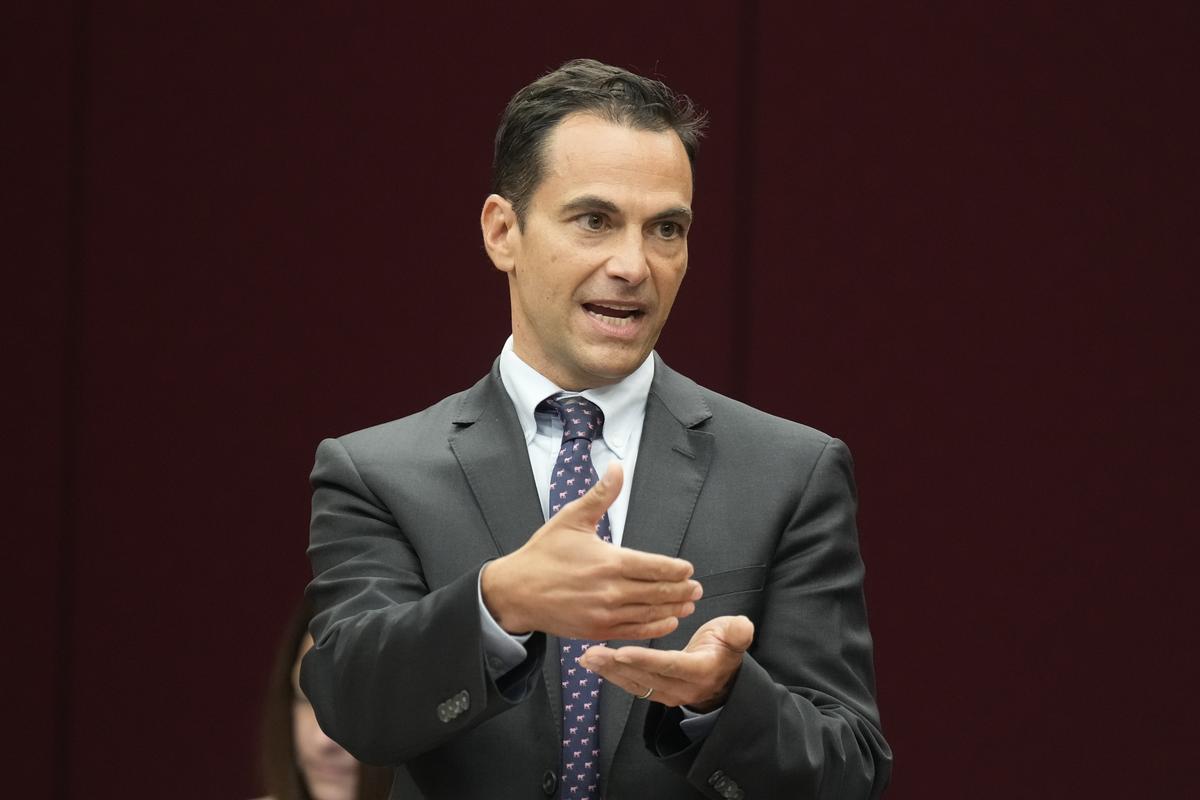 Budget Watchdog Raises Doubts That Feds Will Balance Operational Deficit in Three Years