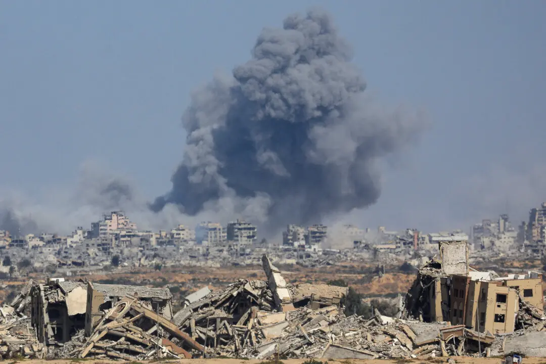 Trump Says He May Travel to Middle East on Sunday for Next Stage of Gaza Peace Talks