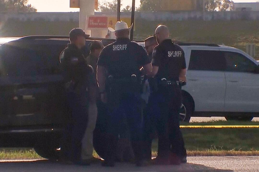 Shooting Near Houston Suburb Leaves 2 Children Dead, 2 Others in Critical Condition