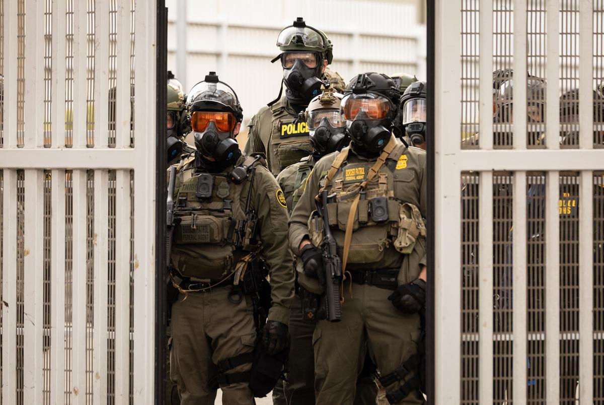 Homeland Security Issues Warning Against Doxxing of ICE Agents thumbnail