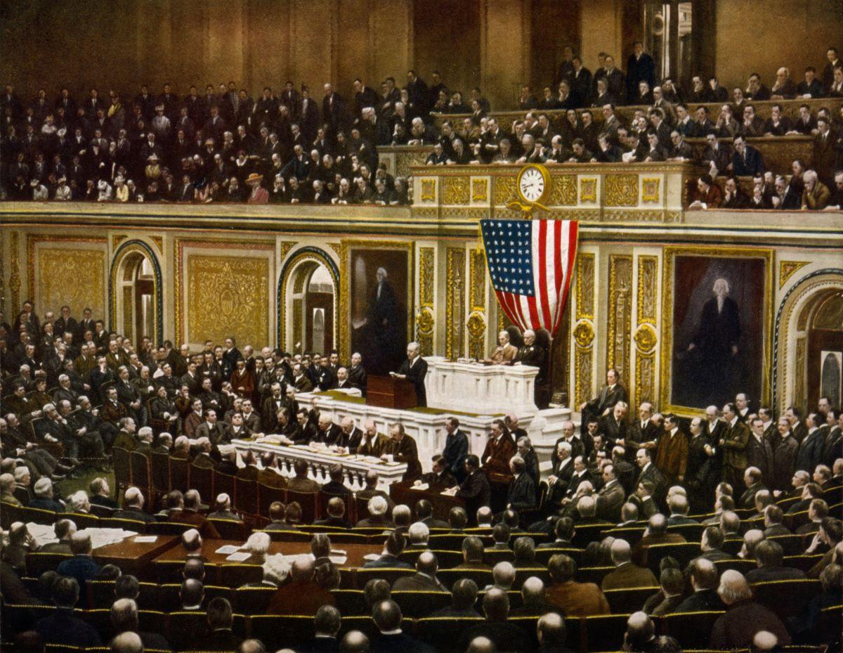 President Woodrow Wilson asking Congress to declare war on Germany on April 2, 1917. Library of Congress. (Public Domain)