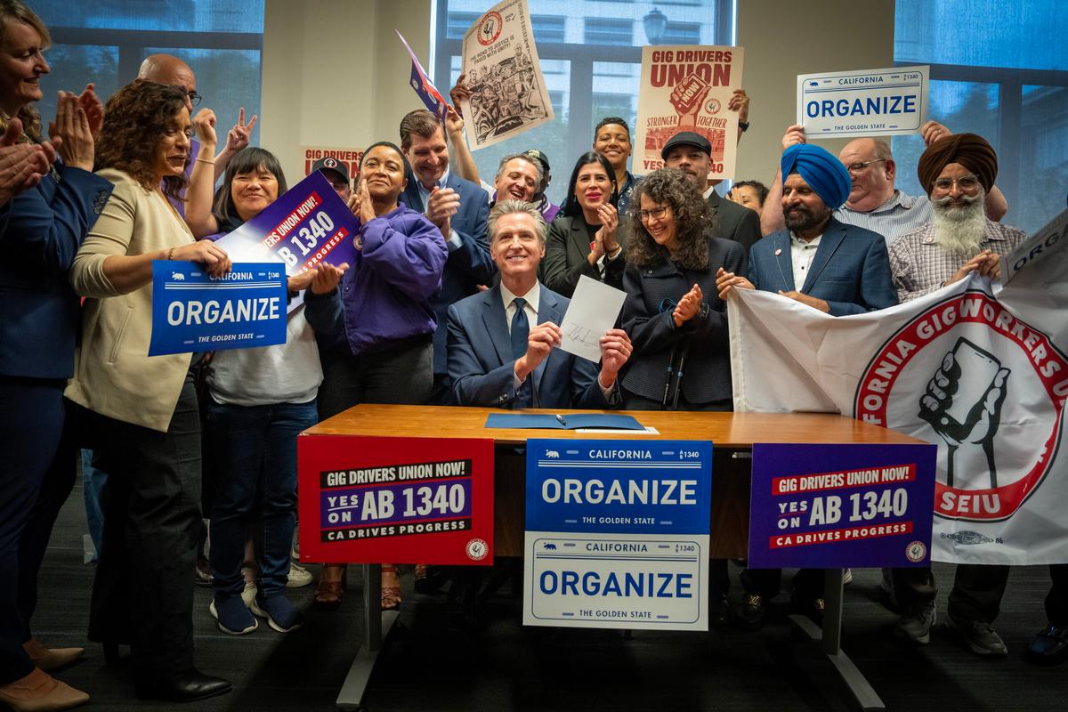 California Passes Law to Allow Rideshare Drivers to Unionize