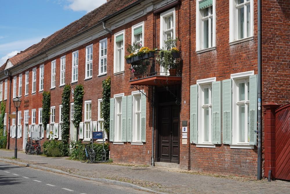 Charming façades in the Dutch Quarter of Potsdam, Germany. (<a href="https://www.shutterstock.com/g/Achim+Wagner">Achim Wagner</a>/<a href="https://www.shutterstock.com/image-photo/potsdam-germany-july-7-2024-red-2485819319">Shutterstock</a>)