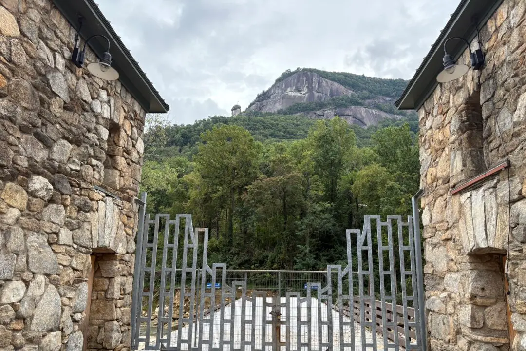 Chimney Rock: Stalwart in Stone