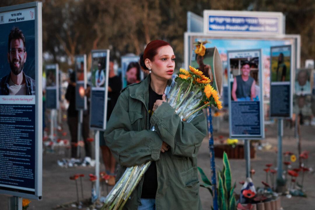 Day in Photos: Anniversary of Oct. 7 Attack, Mayor Injured in Germany, and Nobel Prize in Physics