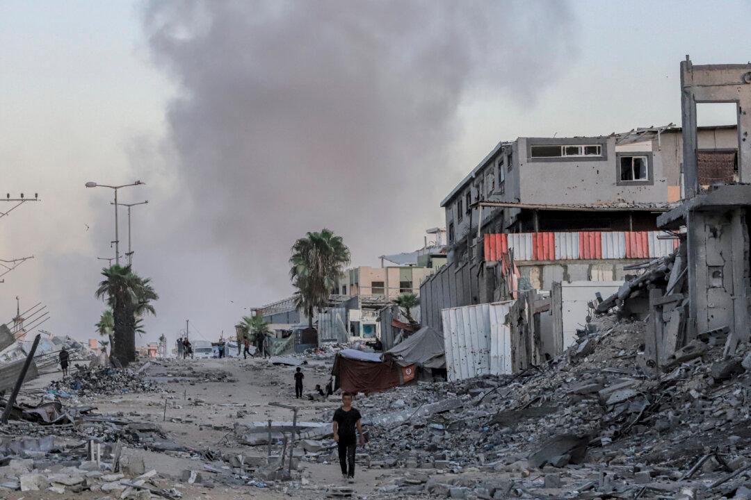 Trump Says Israel and Hamas Agree to First Phase of Peace Plan