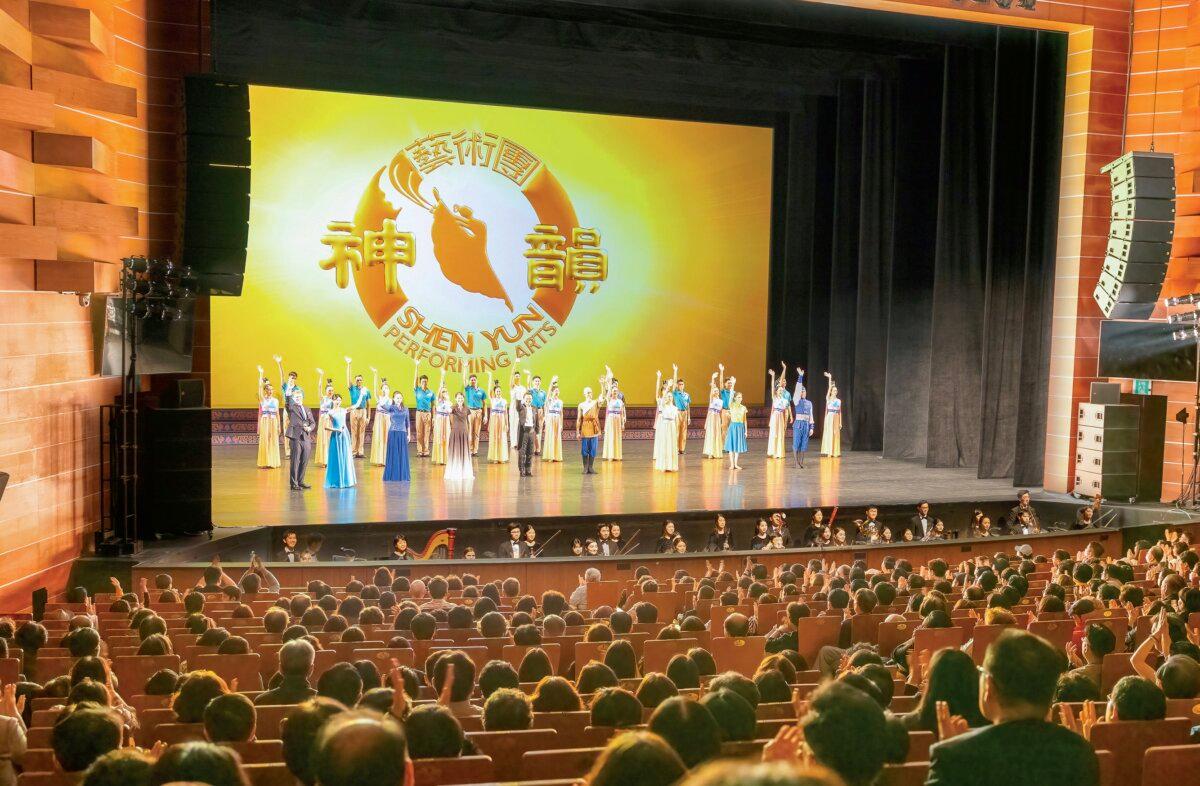 Shen Yun’s performances bring 5,000 years of Chinese culture to life. (Kim Guk-Hwan/The Epoch Times)