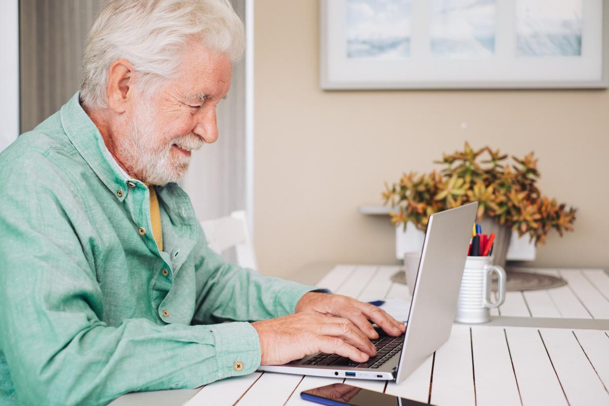 How to Prevent Outliving Your 401(k) and Savings