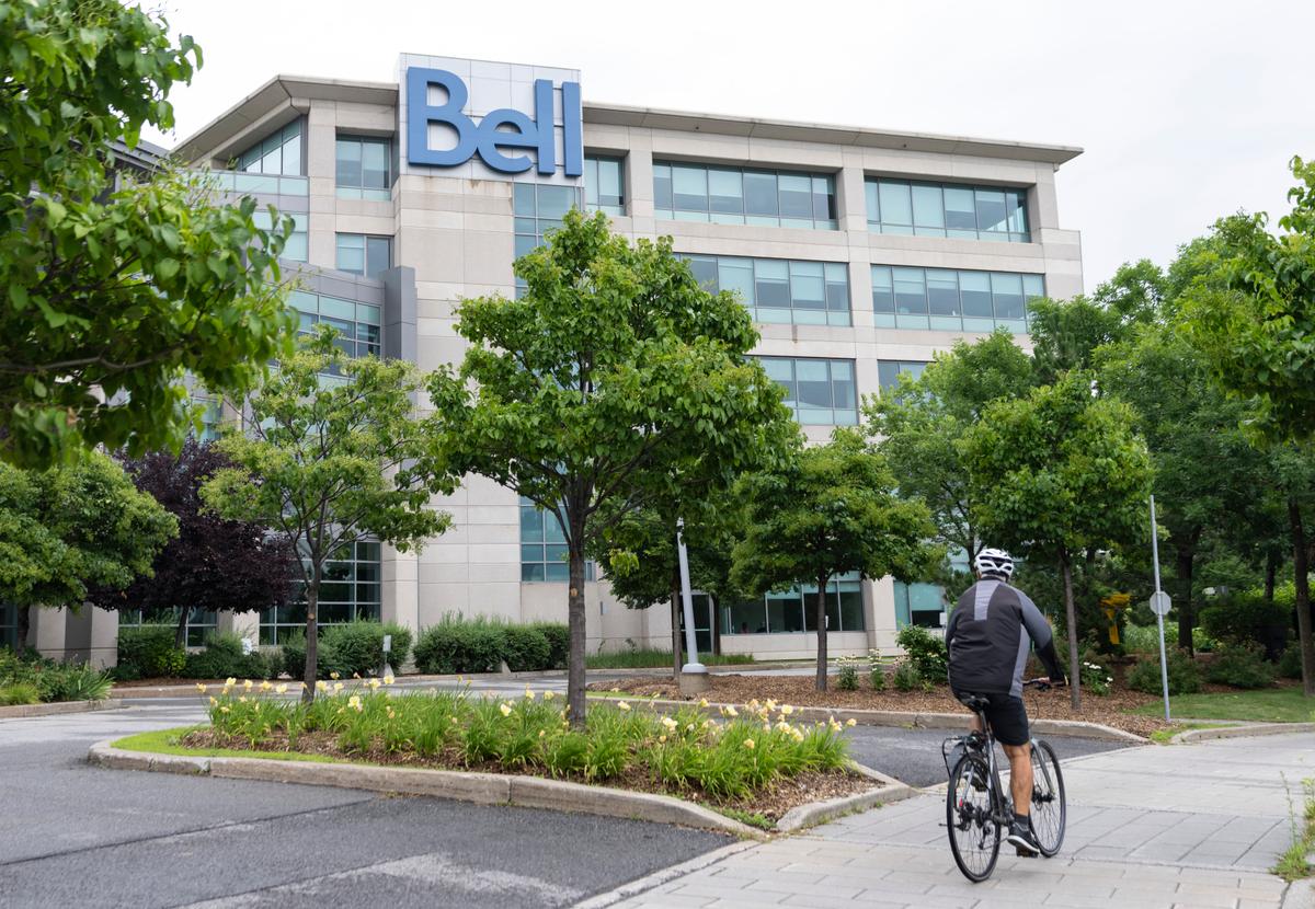 Bell to Resell Fibre Internet in Western Canada as It Announces Three-Year Outlook