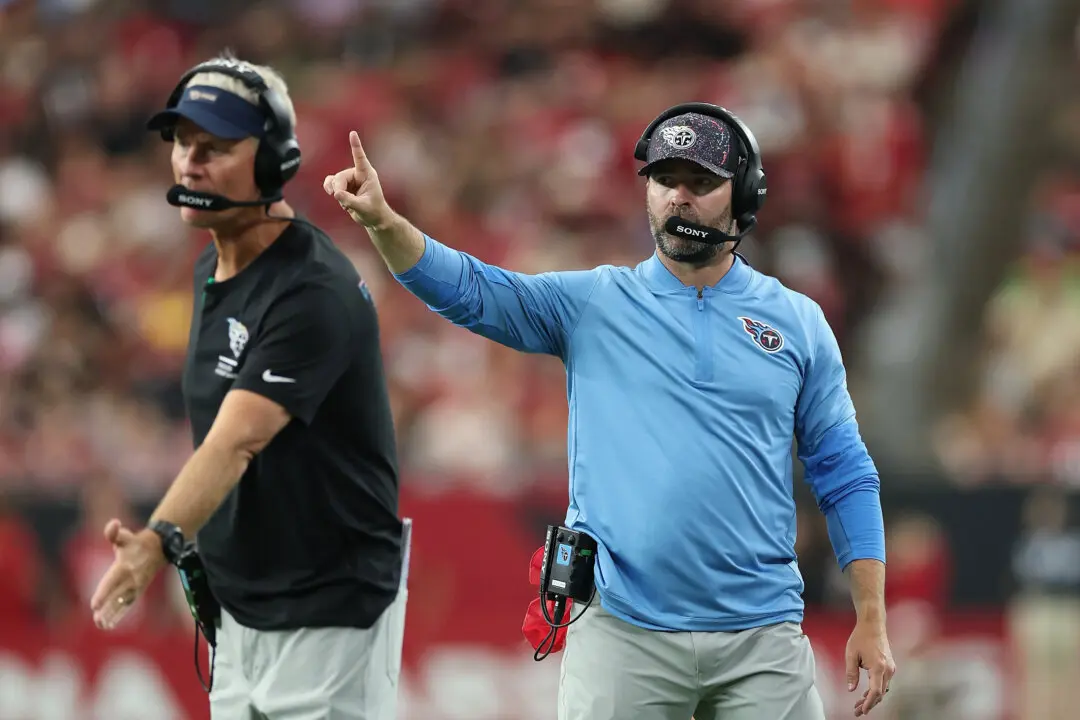 McCoy Brings Experience to Titans’ Interim Role
