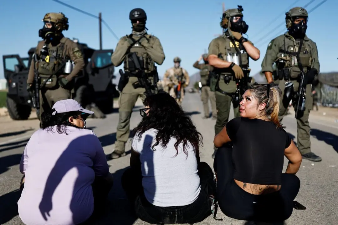 DOJ Warns California Against Arresting Federal Immigration Agents