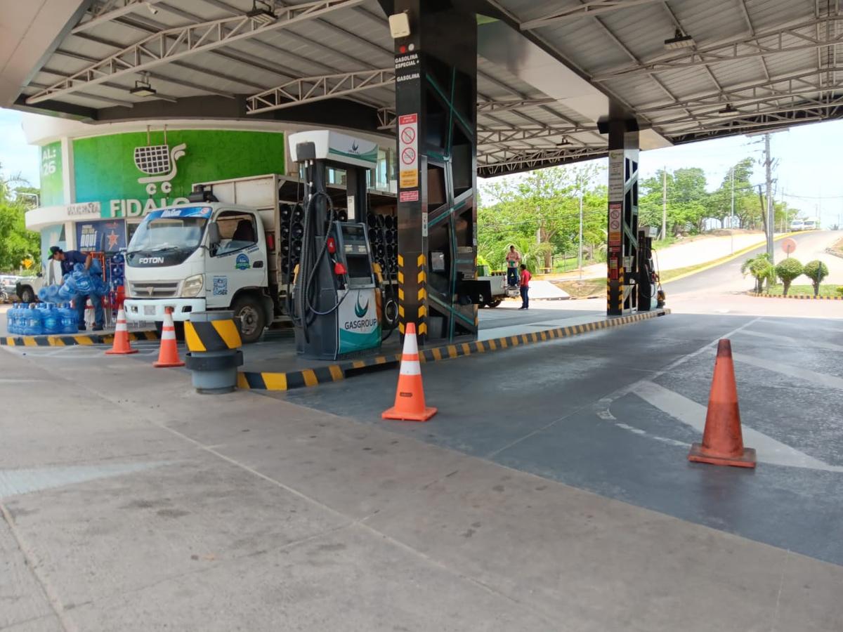 Fuel Crisis in Bolivia Spurs Voter Fears Ahead of Historic Runoff Election