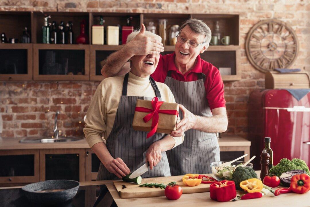Gift Ideas for Every Type of Home Cook