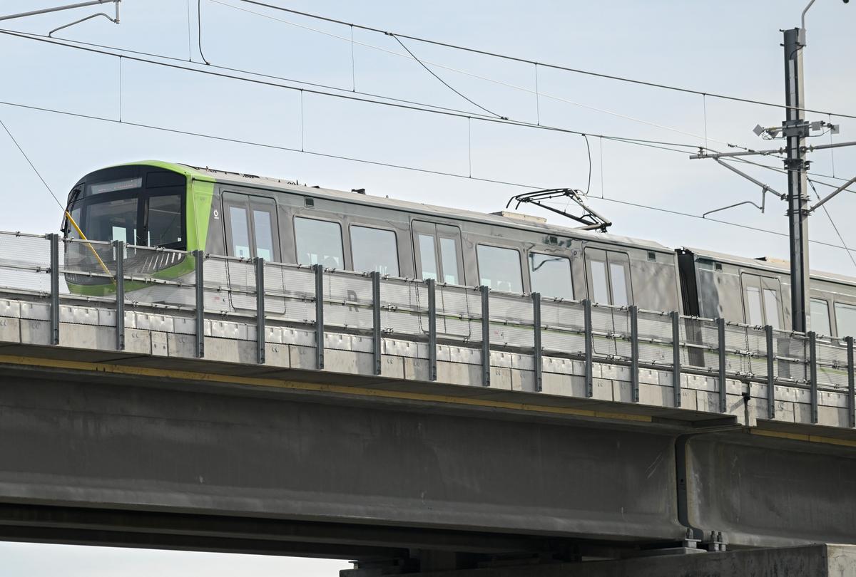 Montreal Light-Rail Network Set to Open 14 New Stations on Nov. 17