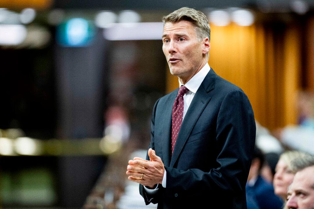 Minister Says Home Prices Must Fall to Restore Affordability After Opposition Questions Earlier Remarks