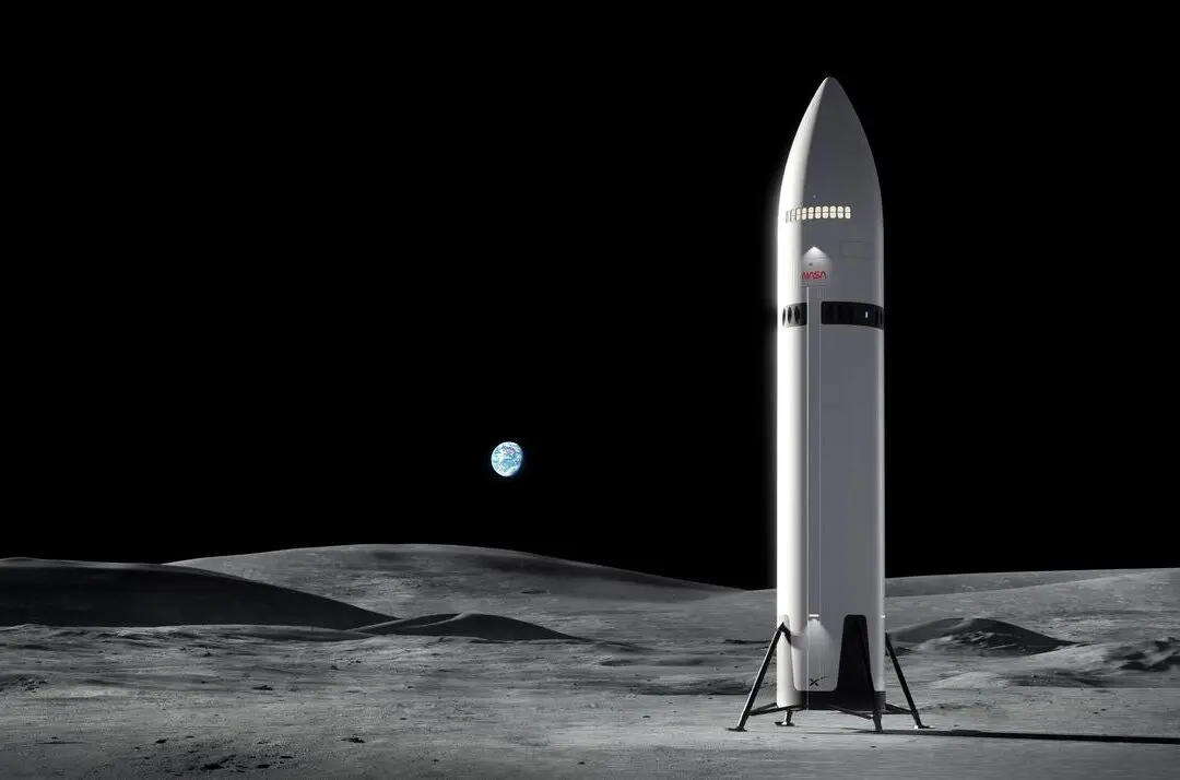 SpaceX Loses Guarantee of First Moon Landing