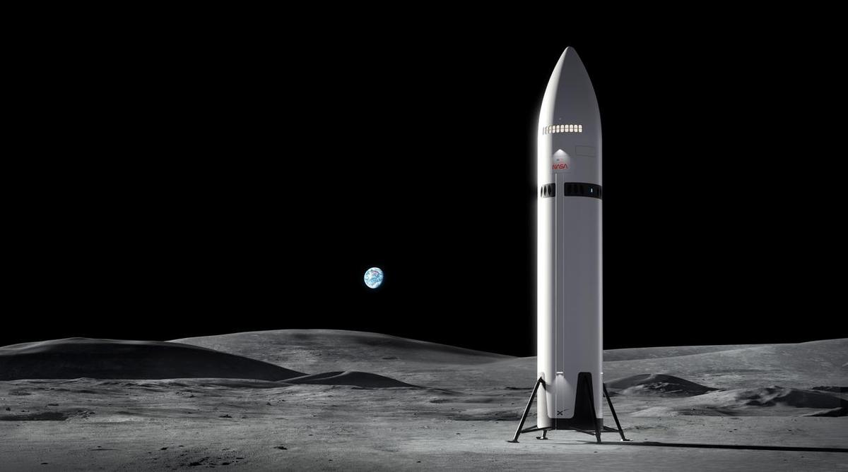 SpaceX Loses Guarantee of First Moon Landing thumbnail