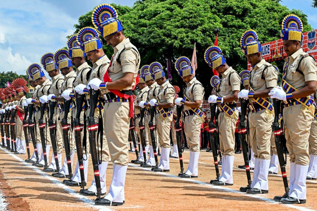 Day in Photos: Police Commemoration Day, ‘Rose Garden Club’ Lunch, Nicolas Sarkozy Goes to Prison