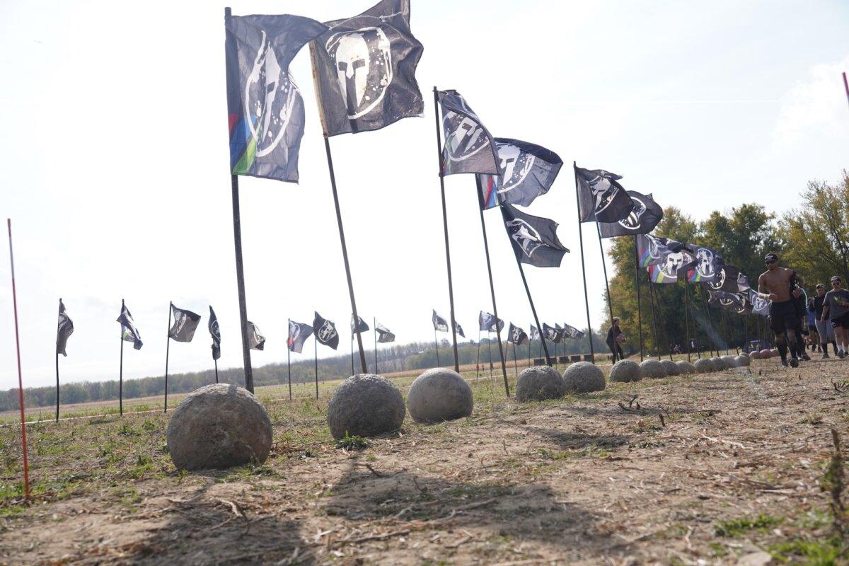 Atlas Stones at the 2025 Tri-State New York Spartan Event Weekend in the Town of New Hampton, N.Y., on Oct. 19, 2025. (Oliver Mantyk/The Epoch Times)