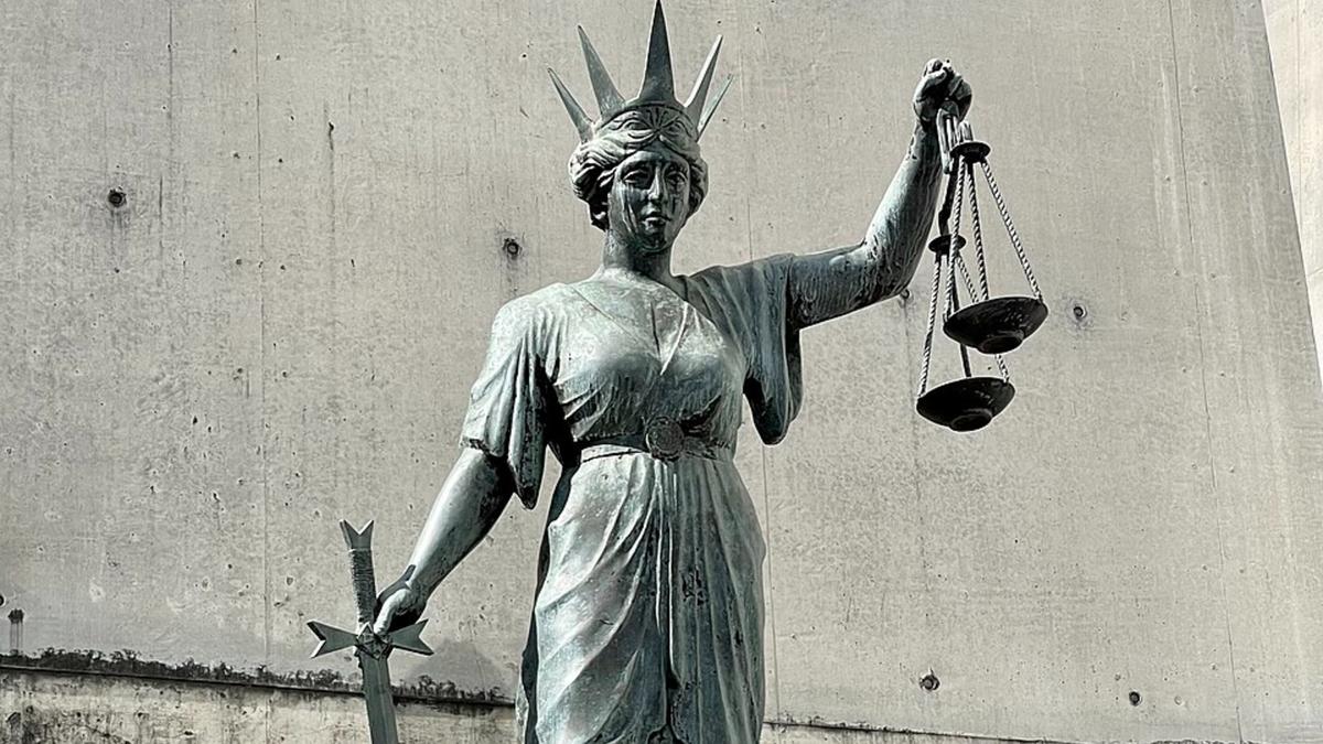 Judge Finds Tax Office, Prosecutors Misused Powers and Falsified Evidence in Tax Case