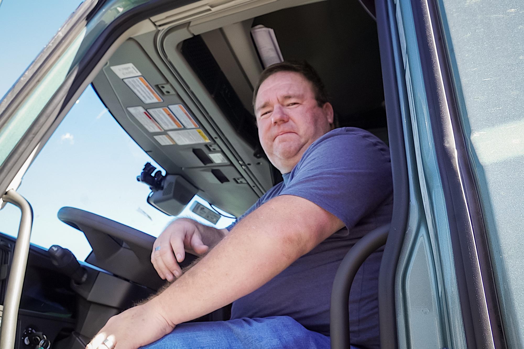 Truckers Warn ‘No Name’ Licenses Making America’s Roads More Deadly | USNN World News image-5933502