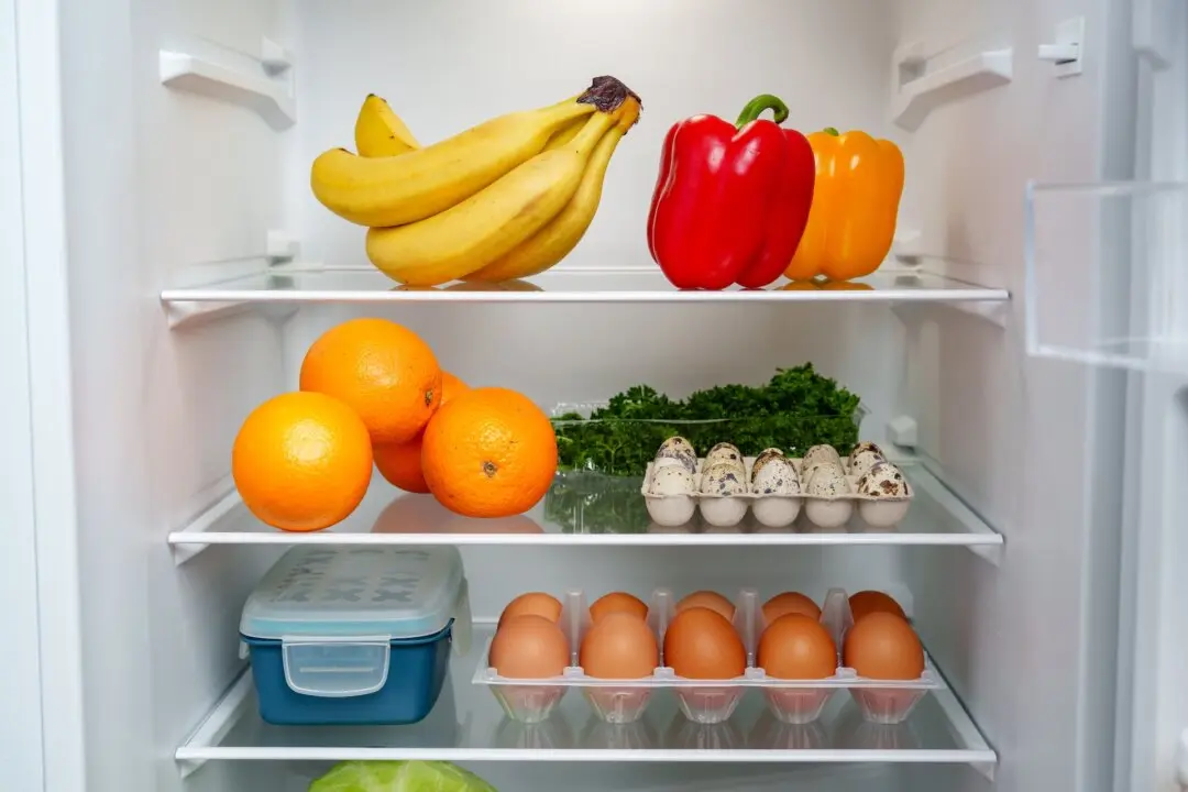 When It Comes to Storing Bananas, Don’t Believe Old Wives’ Tales