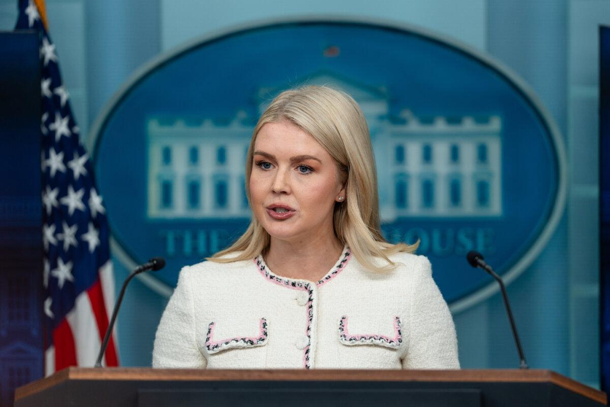 White House press secretary Karoline Leavitt speaks during a press briefing at the White House on Oct. 23, 2025. (Madalina Kilroy/The Epoch Times)