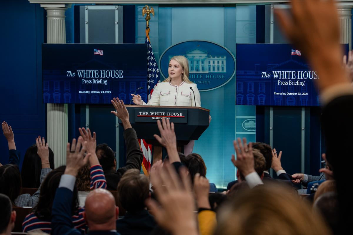 White House Changes Journalists’ Access to Press Offices Near Oval Office