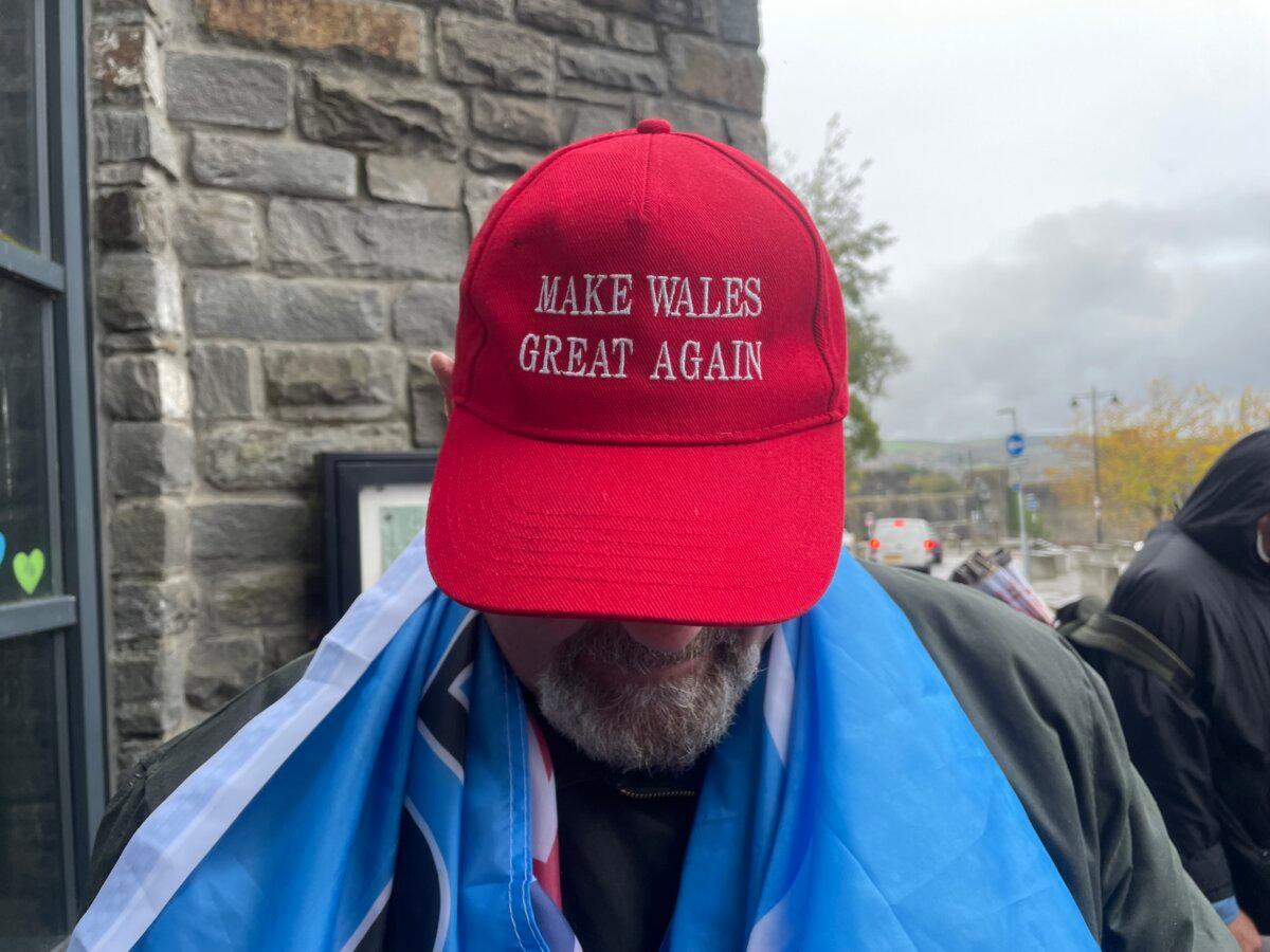 Peter May's Make Wales Great Again cap in Caerphilly, Wales, on Oct. 24, 2025. (Owen Evans/Epoch Times)