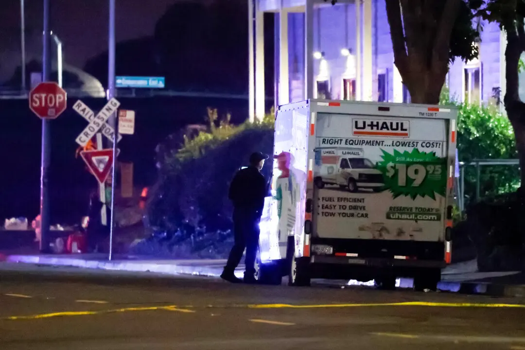 Coast Guard Opens Fire on U-Haul at San Francisco Base